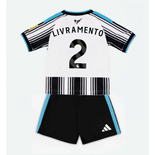 Newcastle United Tino Livramento #2 Maglia Gara Casa Repliche 2026-27 Bambino Maniche Corte Newcastle United Tino Livramento #2 Maglia Gara Casa Repliche 2026-27 Bambino Maniche Corte